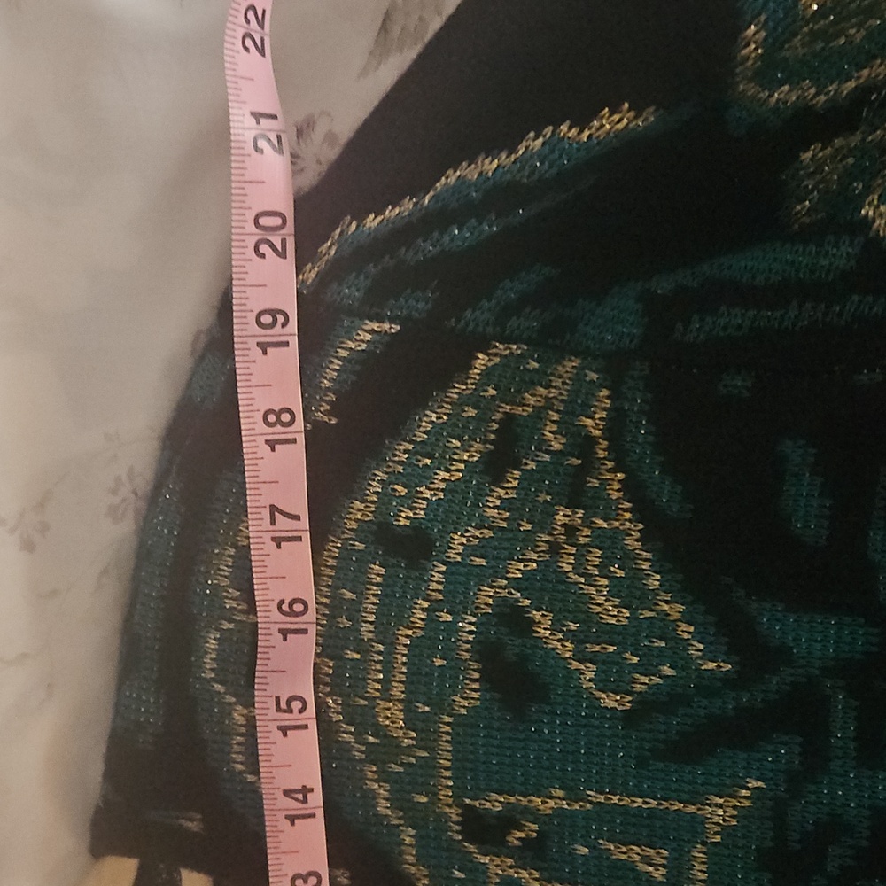 Christian Dior Sweater. - Picture 7 of 9